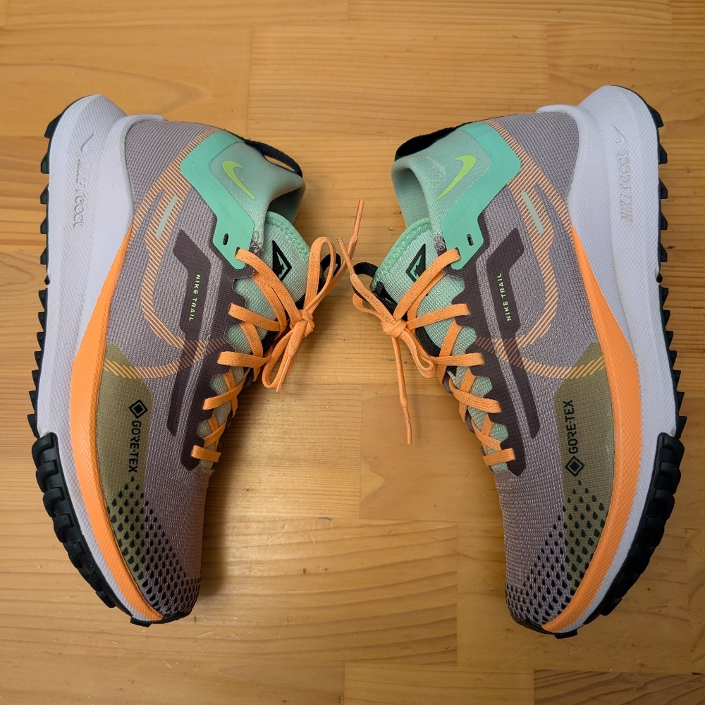 Nike Pegasus React Trail 4 Gore-Tex Trail Runners Size 9 Women's Purple Smoke